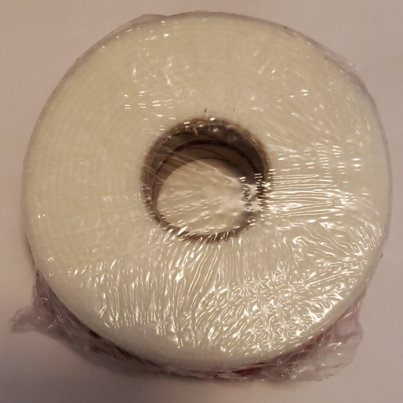 Chanel Holiday Ribbon - Picture 3 of 4